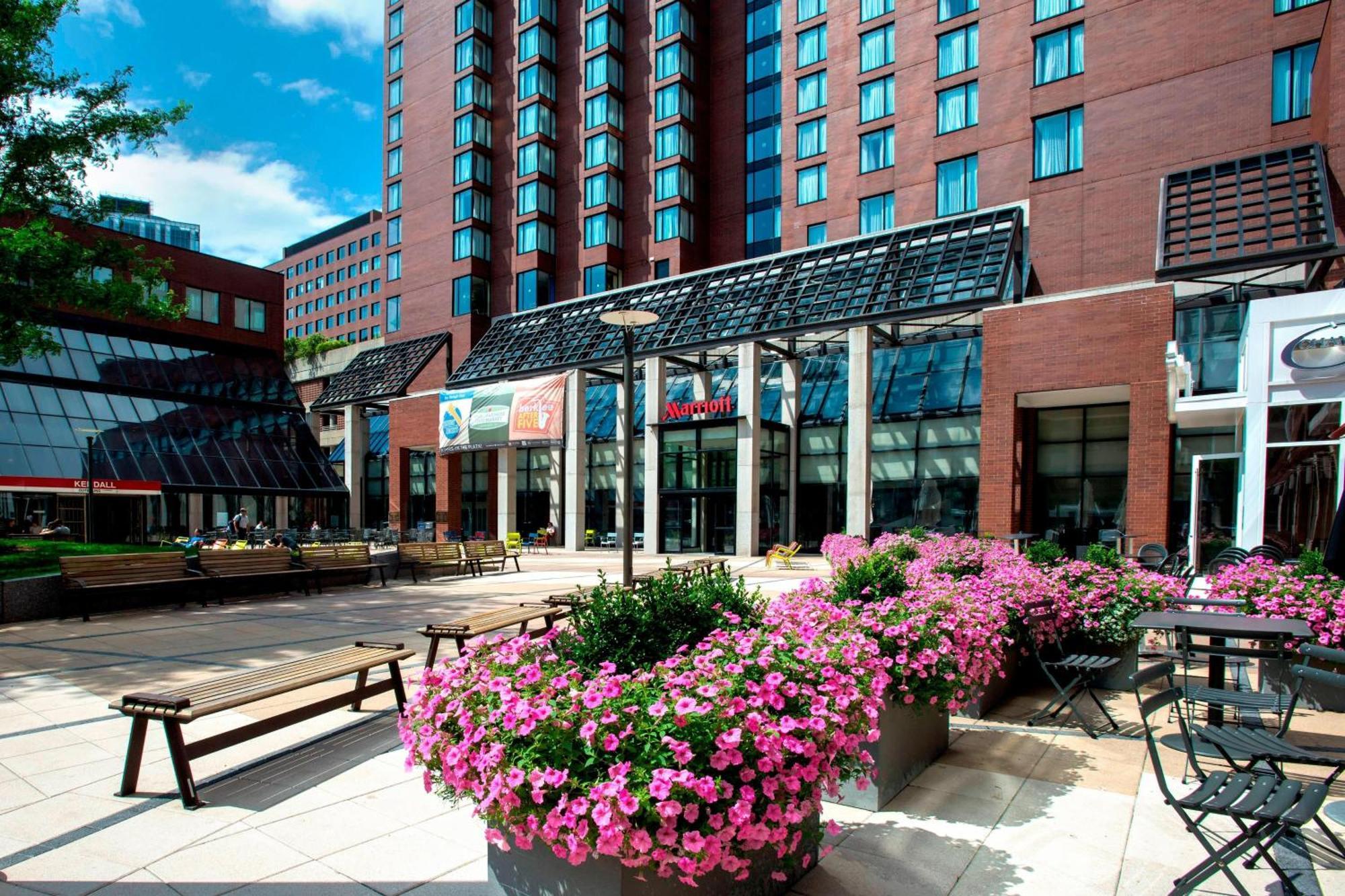 Boston Marriott Cambridge Hotell Exteriör bild